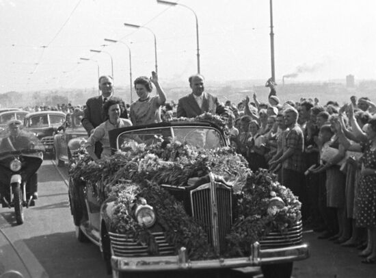 Red carpet welcome of Valentina Tereshkova in Yaroslavl