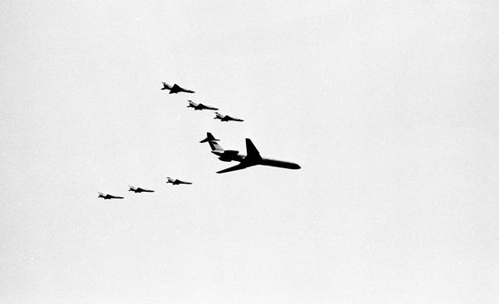 Honorary escort of "Il-62" aircraft with cosmonauts onboard