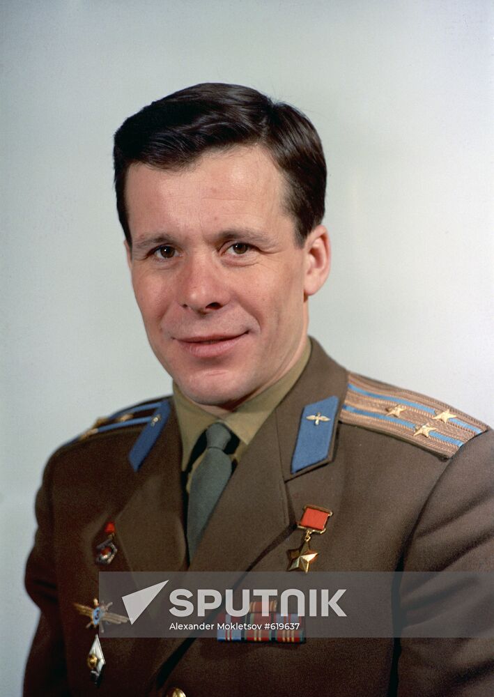 The USSR pilot-cosmonaut Yevgeny Khrunov