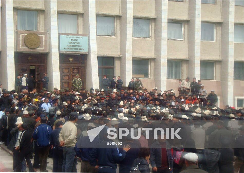 Rallies in Kyrgyz city of Talas