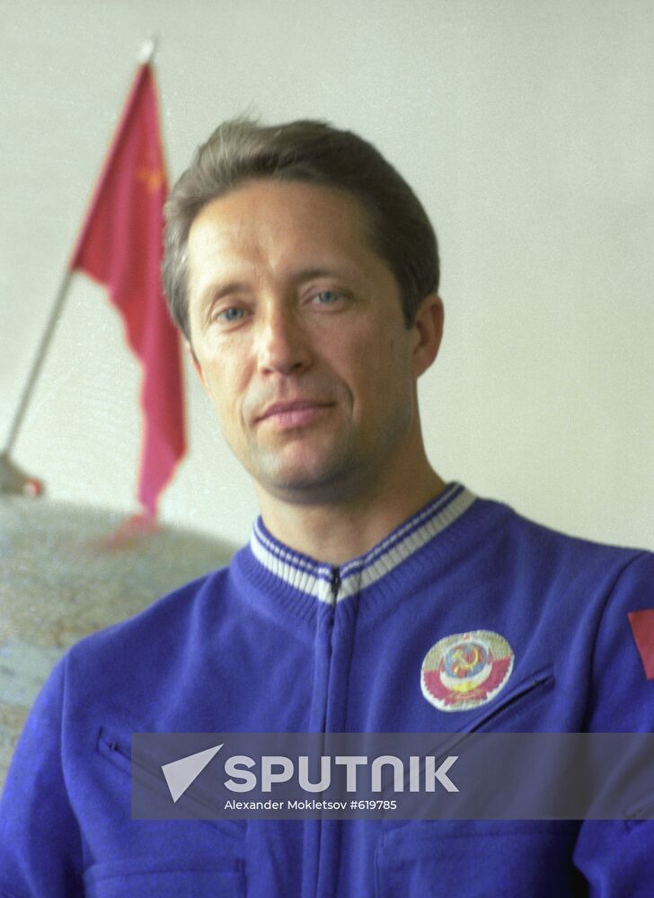 V. Aksenov