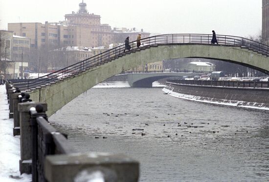 Gorbaty bridge over Obvodny Canal
