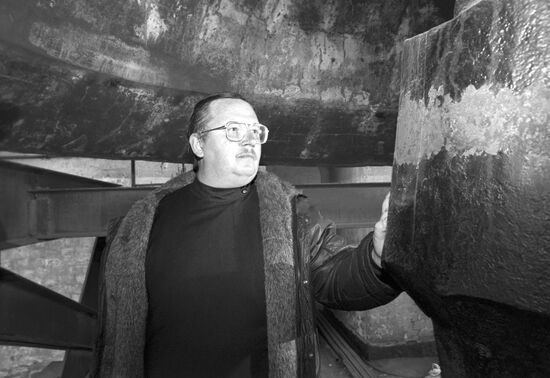 Bell ringer Igor Konovalov