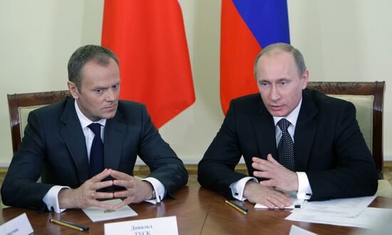 Russian, Polish PMs meet with Group For Difficult Issues
