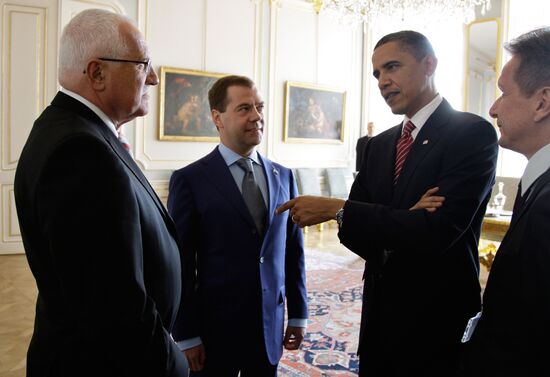 Dmitry Medvedev, Barack Obama's talks