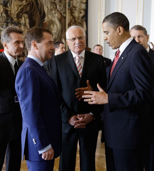 Dmitry Medvedev, Barack Obama's talks