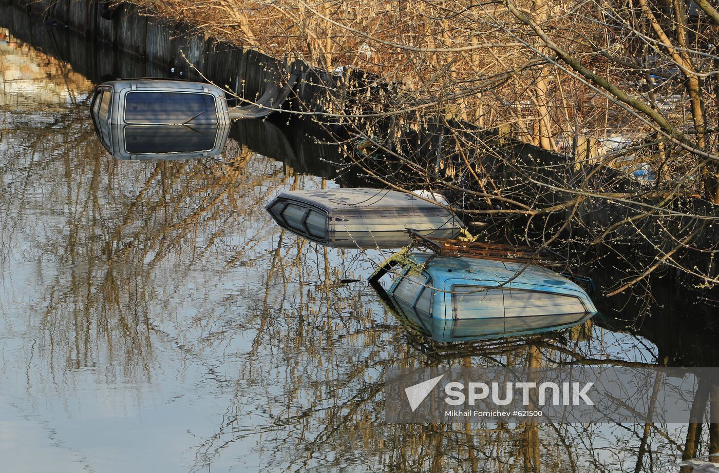 Flood hits garage cooperative "Almaz" in Moscow