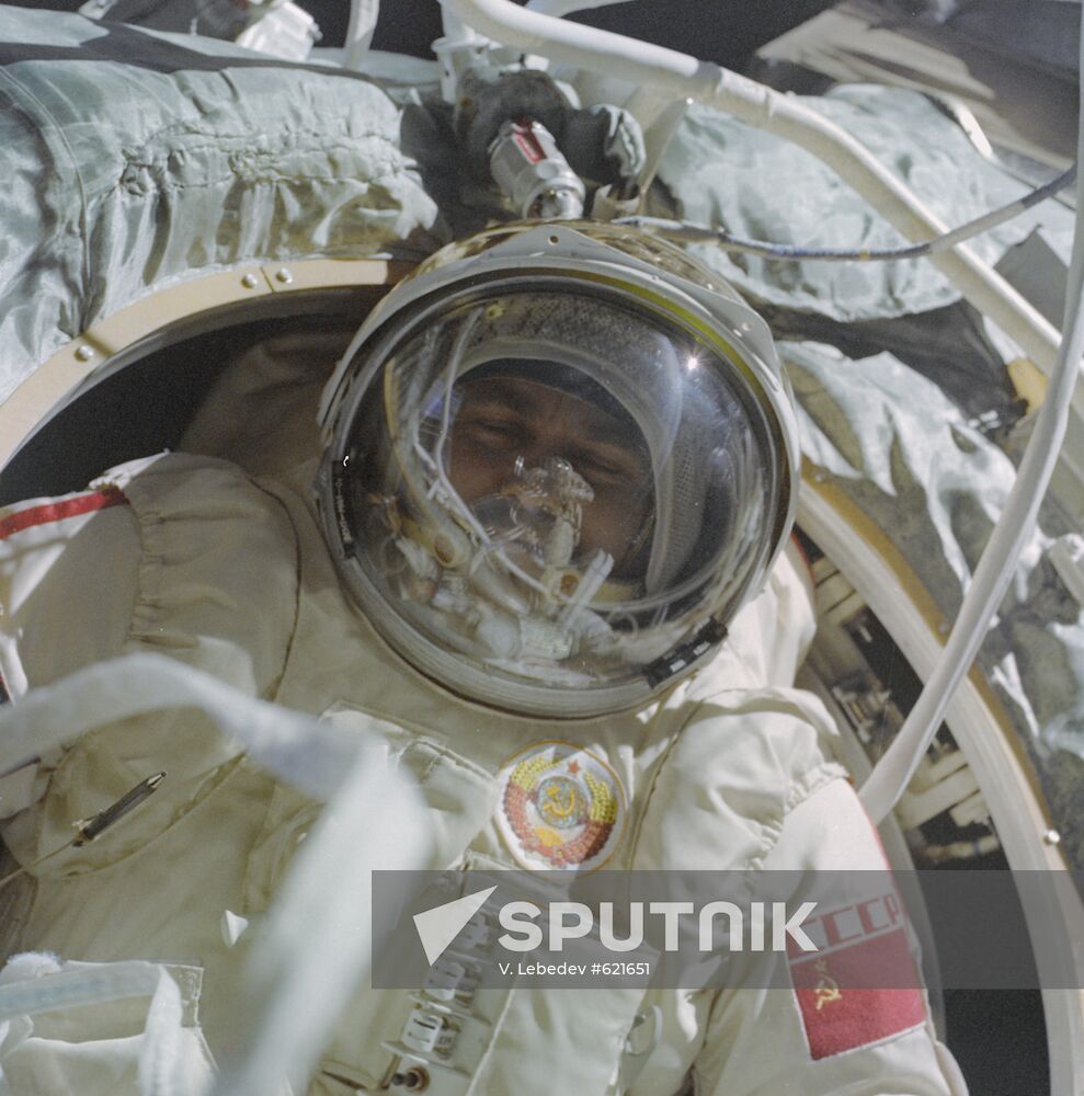 Cosmonaut Anatoly Berezovoy on-board Salyut-7 station