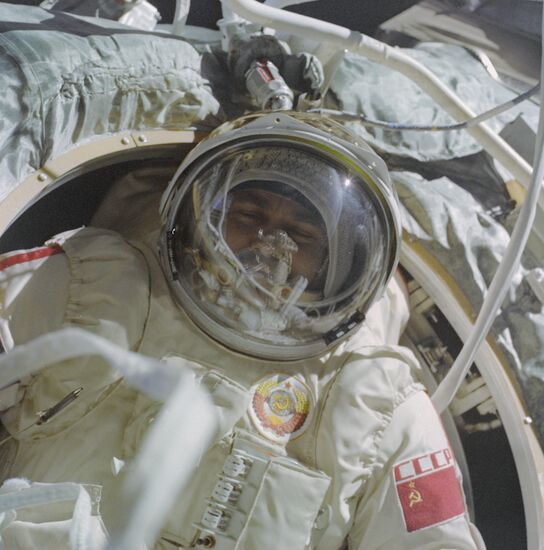 Cosmonaut Anatoly Berezovoy on-board Salyut-7 station