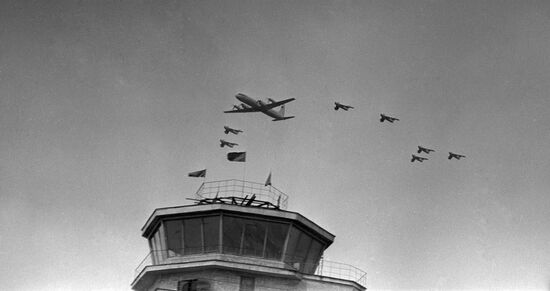 Yuri Gagarin's arrival to Vnukovo airport