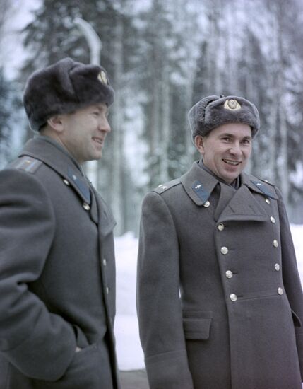 Cosmonauts Alexei Leonov and Pavel Belyaev