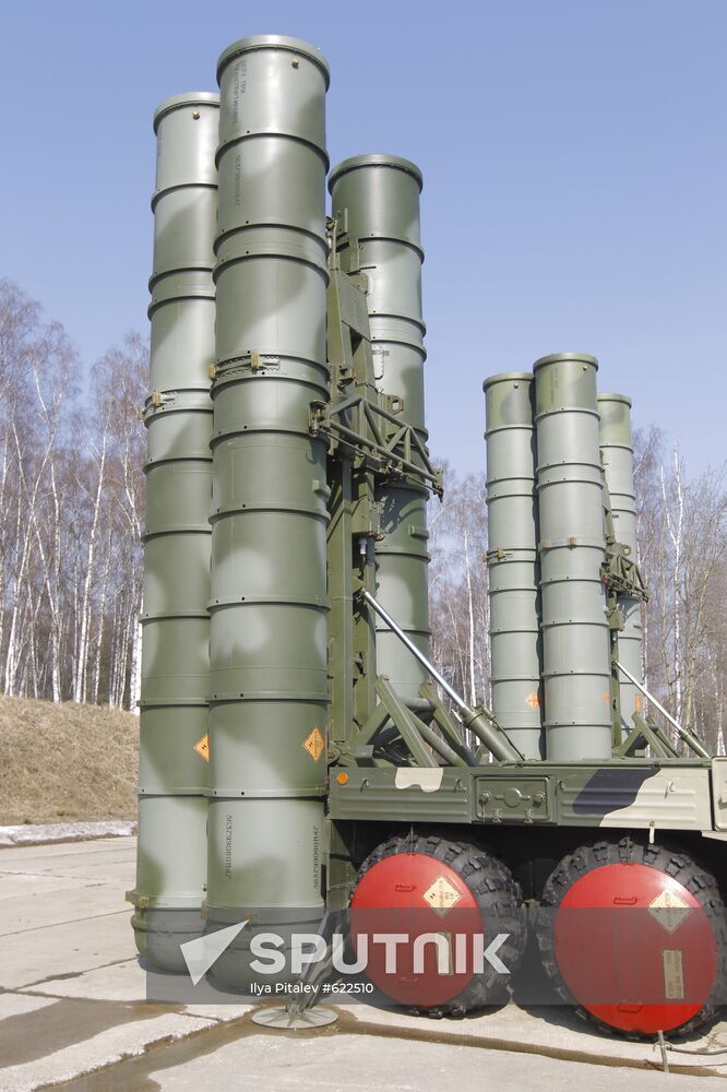 S-400 Triumph anti-aircraft missile complex (AAMC)