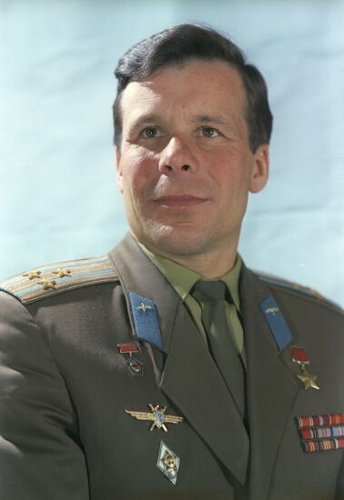 Cosmonaut Yevgeny Khrunov