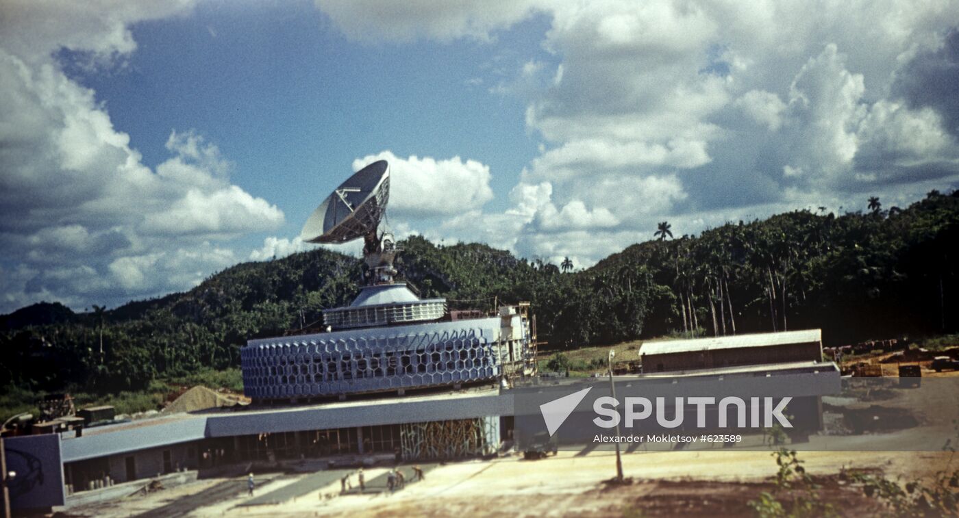TNA-57 antenna system
