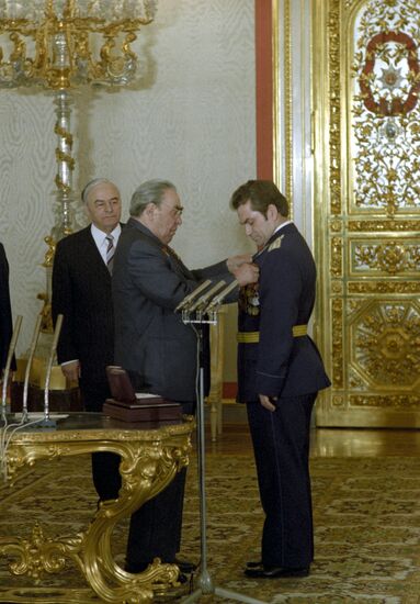 Leonid Brezhnev and Vladimir Kovalyonok