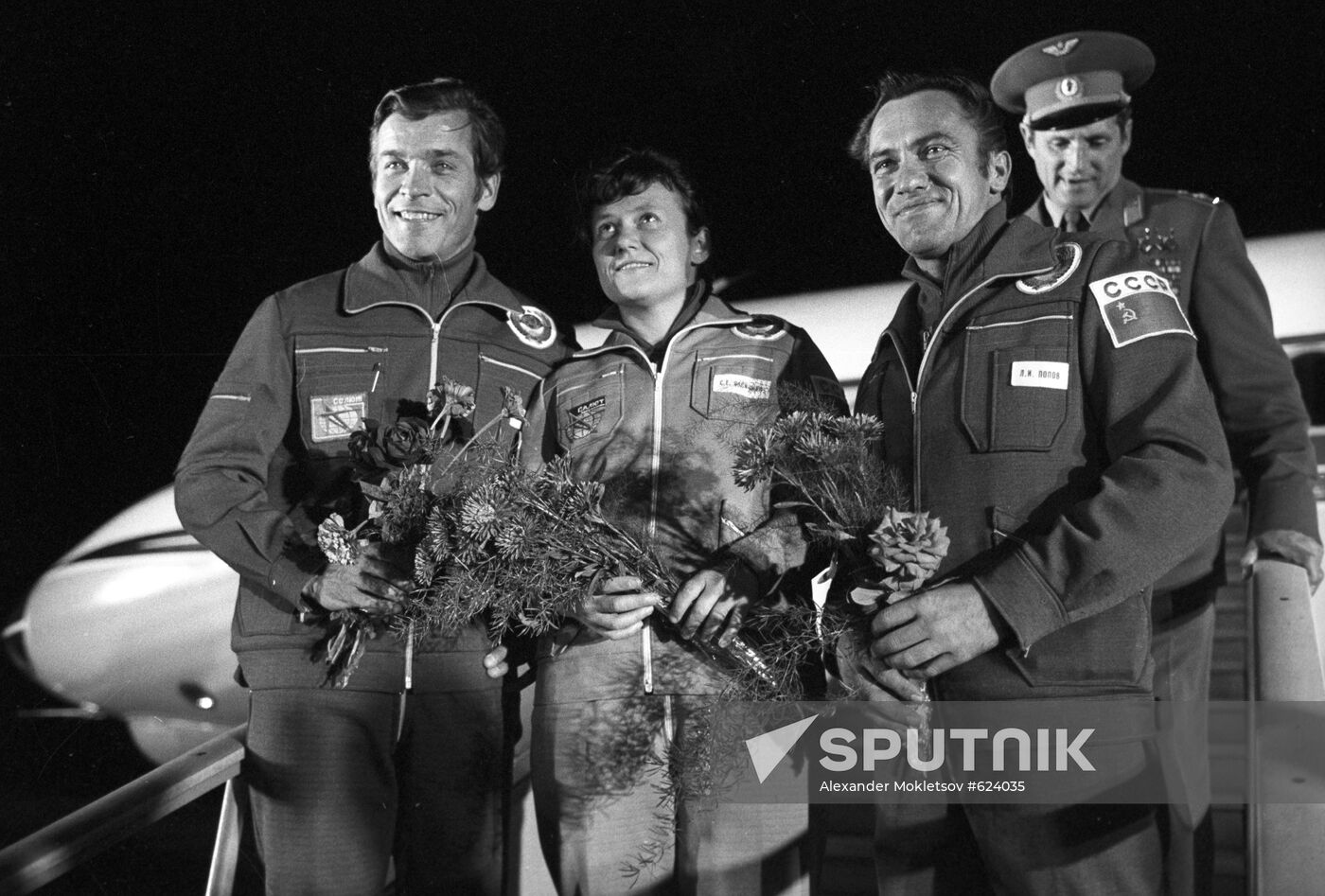 Crew members of space ship Soyuz T-7
