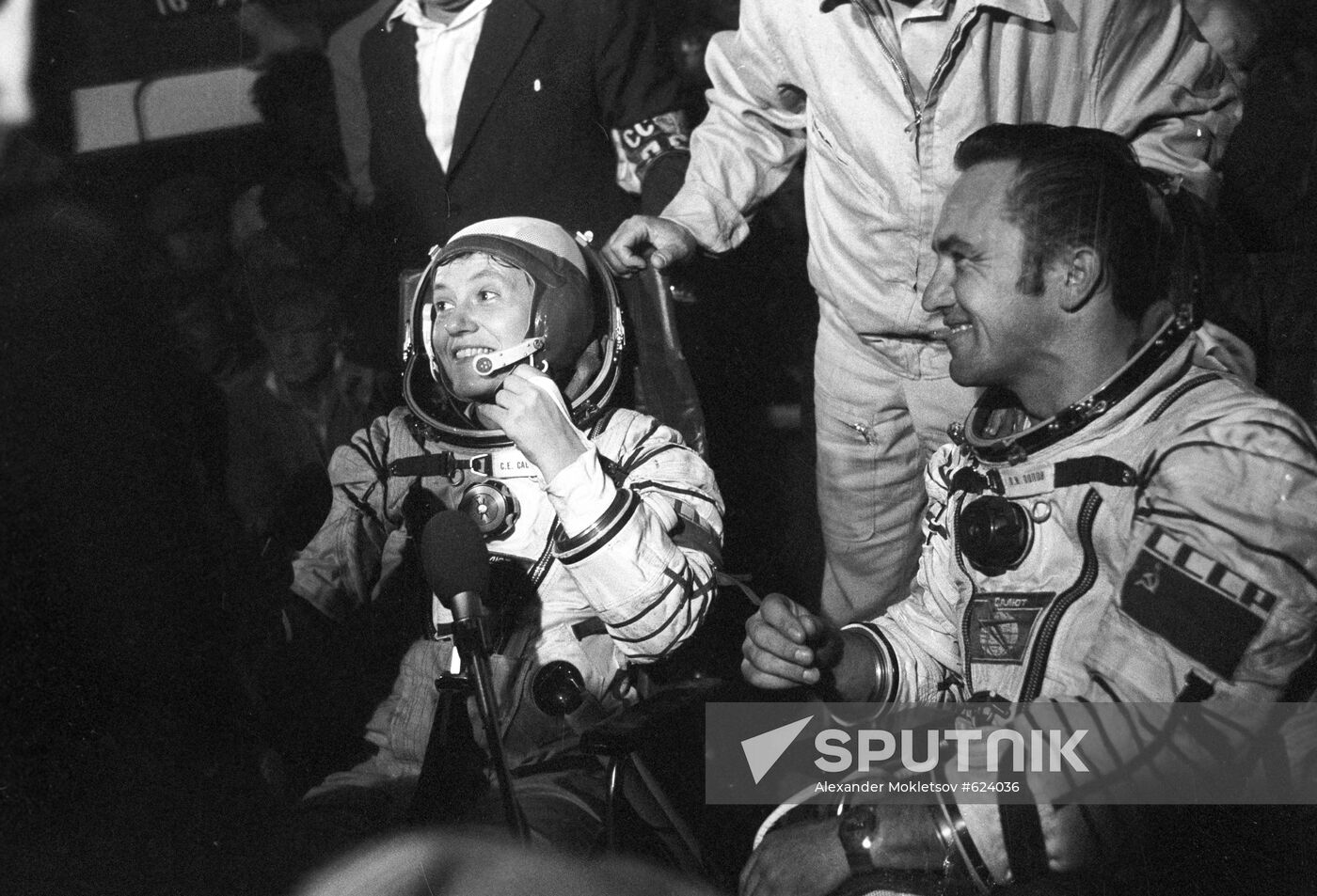 Crew members od space ship Soyuz T-7