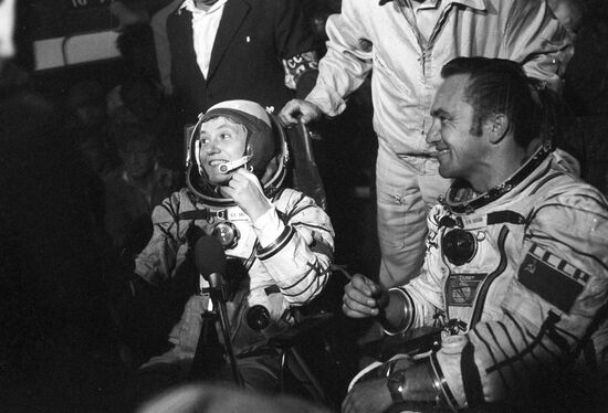 Crew members od space ship Soyuz T-7
