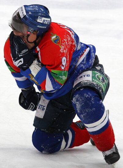 Kontinental Hockey League. MVD vs. Lokomotiv