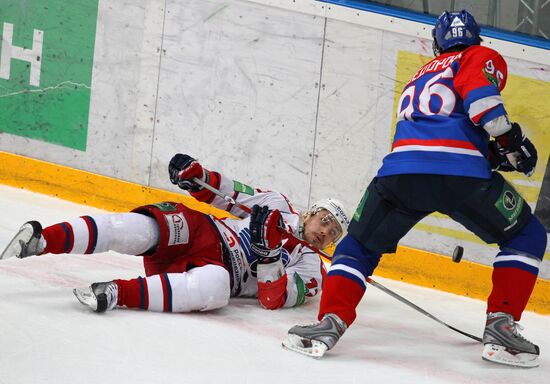 Kontinental Hockey League. MVD vs. Lokomotiv