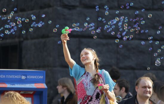 Soap Bubble Festival in Stary Arbat, Moscow