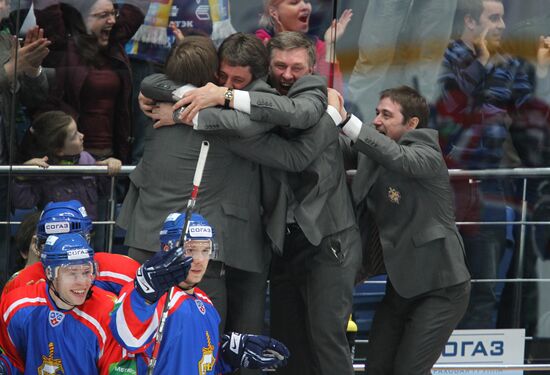 Kontinental Hockey League. MVD vs. Lokomotiv