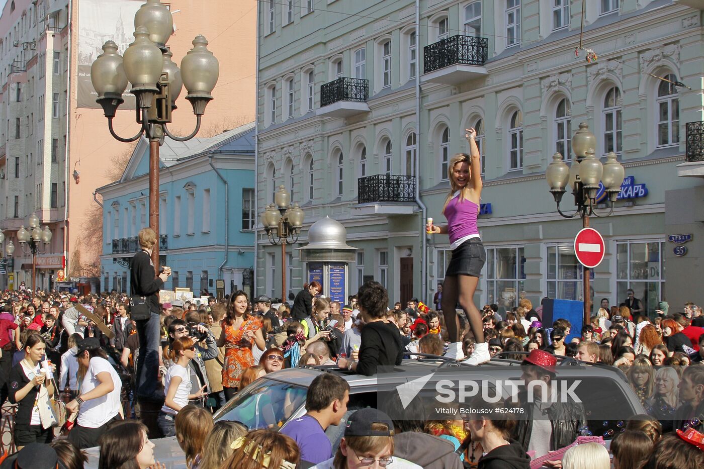 Soap Bubble Festival in Stary Arbat, Moscow