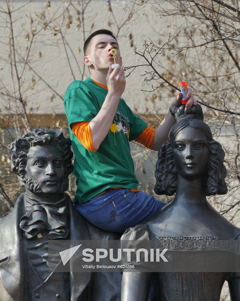 Soap bubbles festival on Stary Arbat