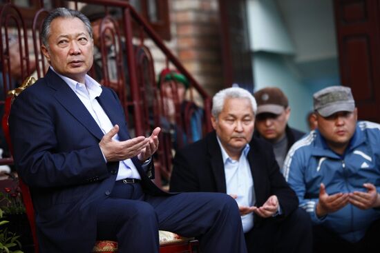 Rally in Kurmanbek Bakiyev's home village Teyit