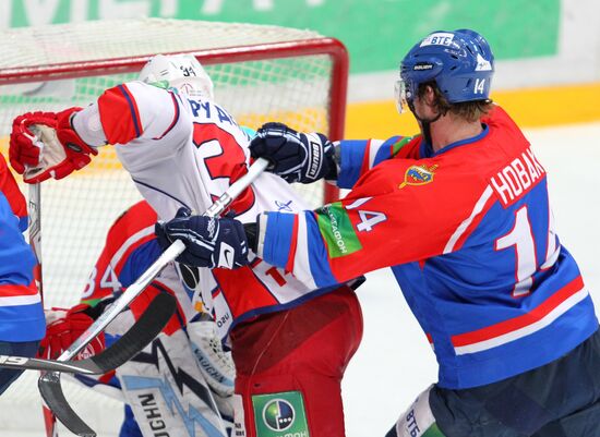 Kontinental Hockey League. MVD vs. Lokomotiv