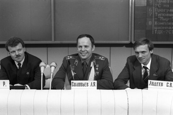 Ewald Reinhold, Anatoly Solovyev, Sergei Avdeyev