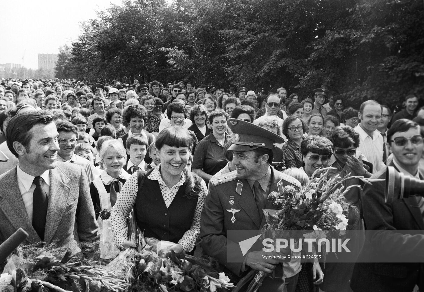Alexander Serebrov, Svetlana Savitskaya and Leonid Popov