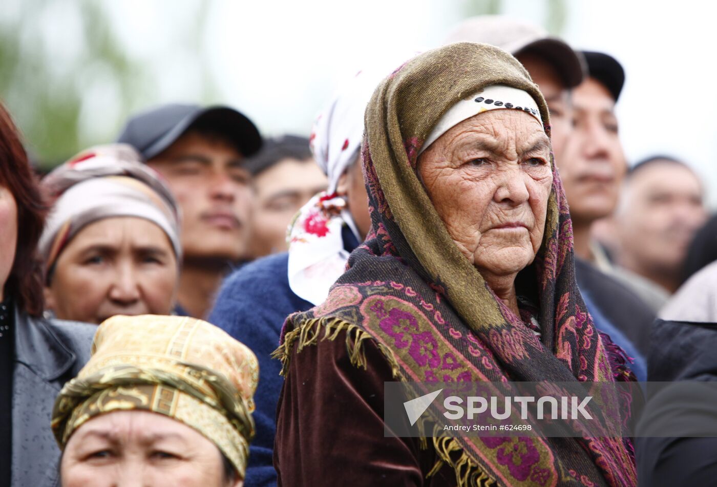 Kurbanbek Bakiyev's supporters