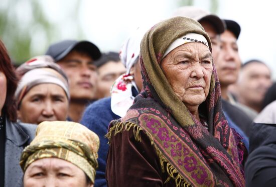 Kurbanbek Bakiyev's supporters