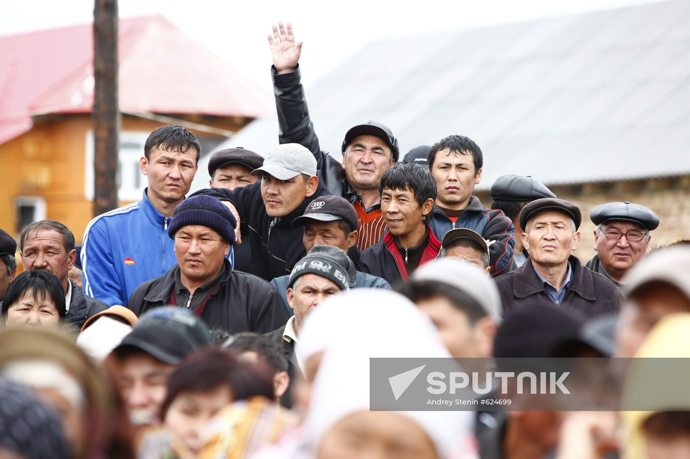 Kurbanbek Bakiyev's supporters