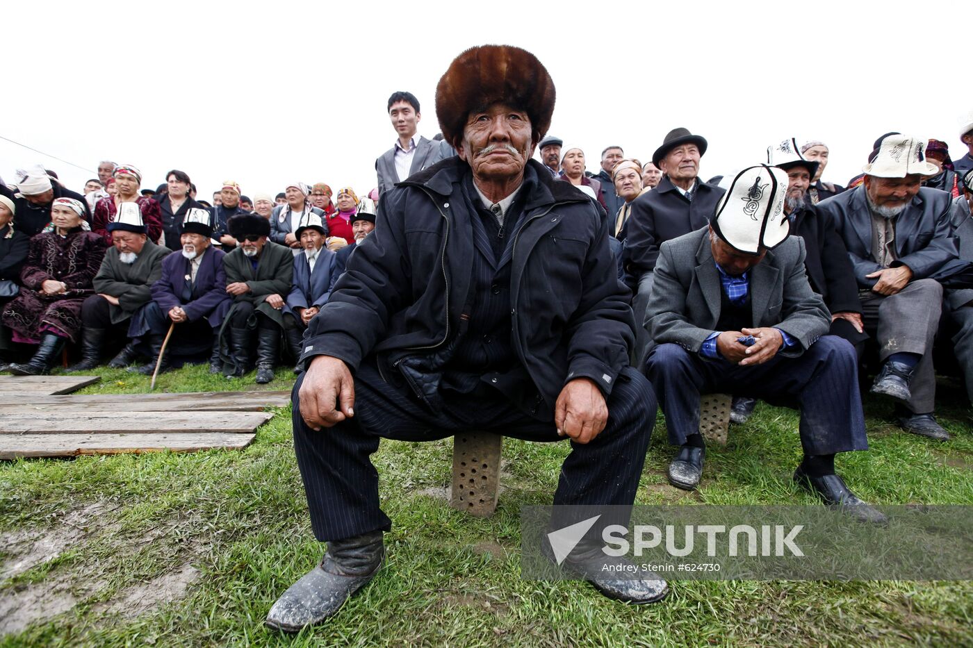 Kurbanbek Bakiyev's supporters