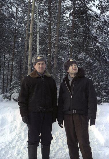 Cosmonauts Alexei Leonov and Pavel Belyayev