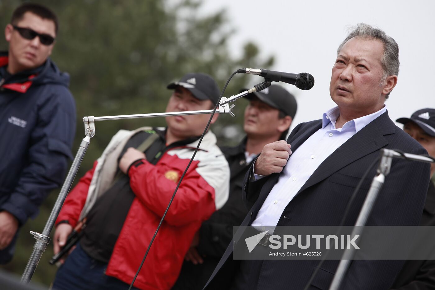 Kurmanbek Bakiyev attends rally of his supporters