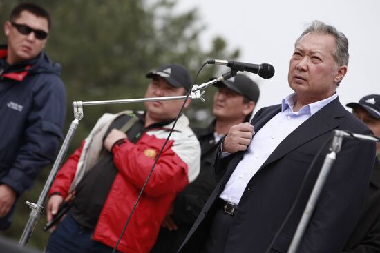 Kurmanbek Bakiyev attends rally of his supporters