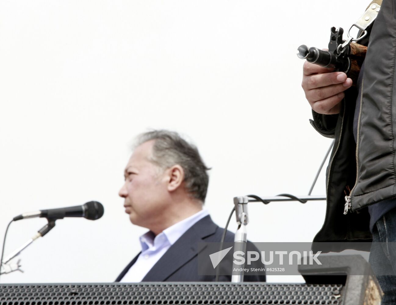 Kurmanbek Bakiyev attends rally of his supporters