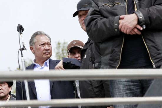 Kurmanbek Bakiyev attends rally of his supporters