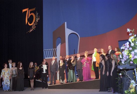Vakhtangov Theater celebrates 75th anniversary
