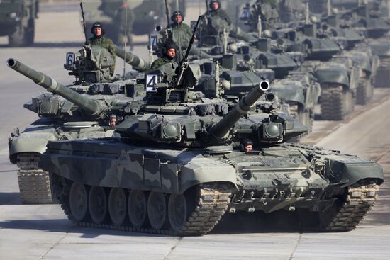 T-90A tanks