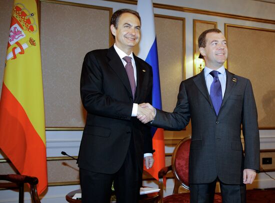 Dmitry Medvedev, José Luis Rodríguez Zapatero meet in Washington