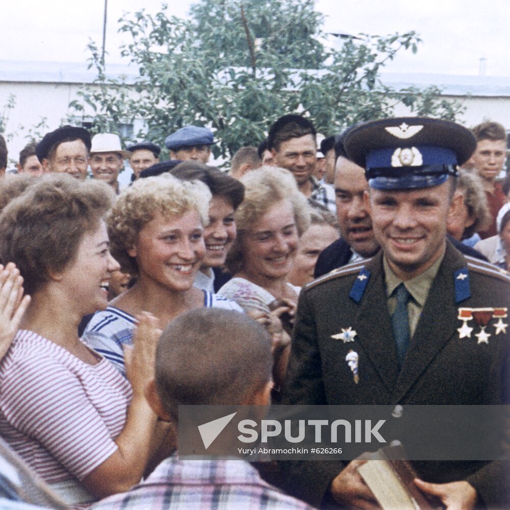 Yuri Gagarin visits Gzhatsk