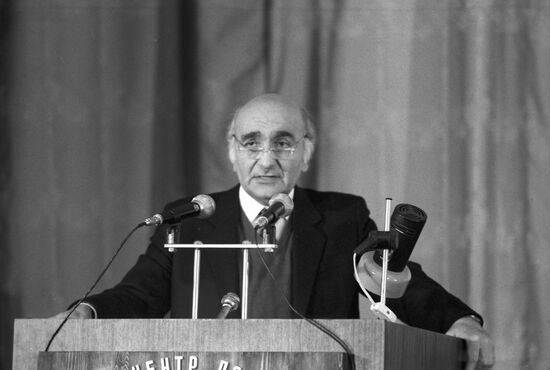 Academician Marat Vartanian