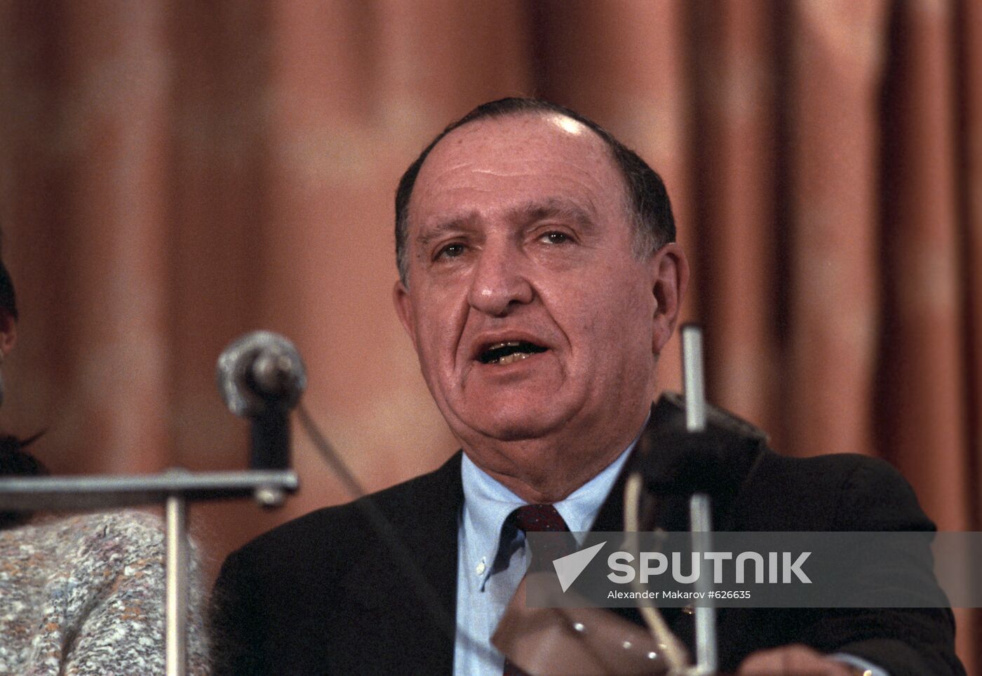 Director of American Psychiatric Association Melvin Sabshin