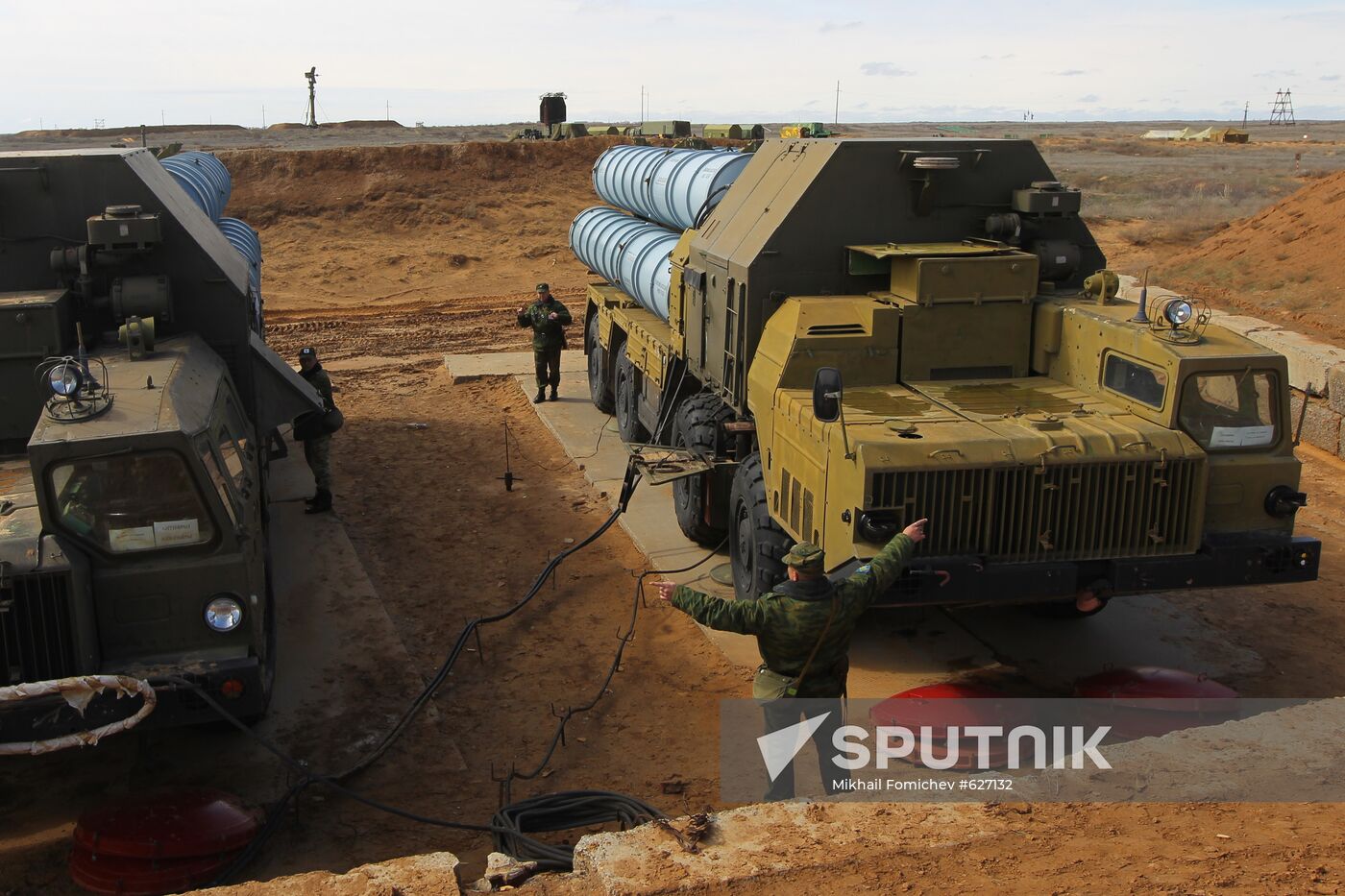 Air defense drills at Ashuluk range