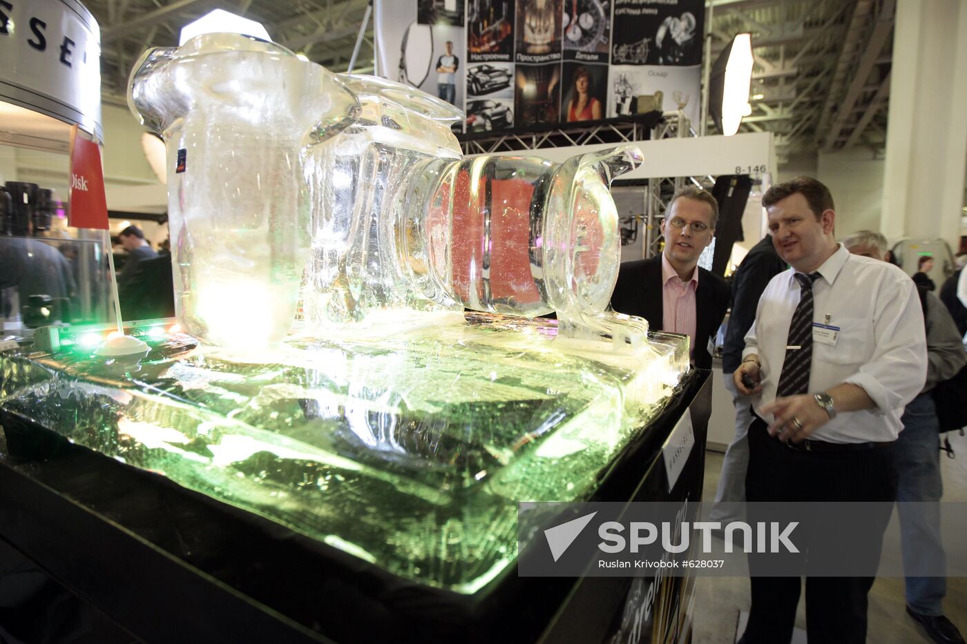 Opening international exhibition Photoforum 2010