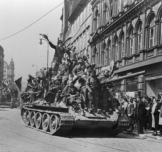 People of Prague welcoming Soviet troops